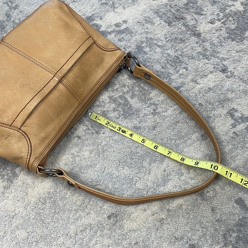 SOLD The Sak Scotch Iris Tan Beige Leather Hobo Shoulder Bag Minimalist Casual - Picture 12 of 16